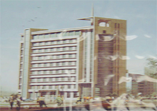 ���̰���